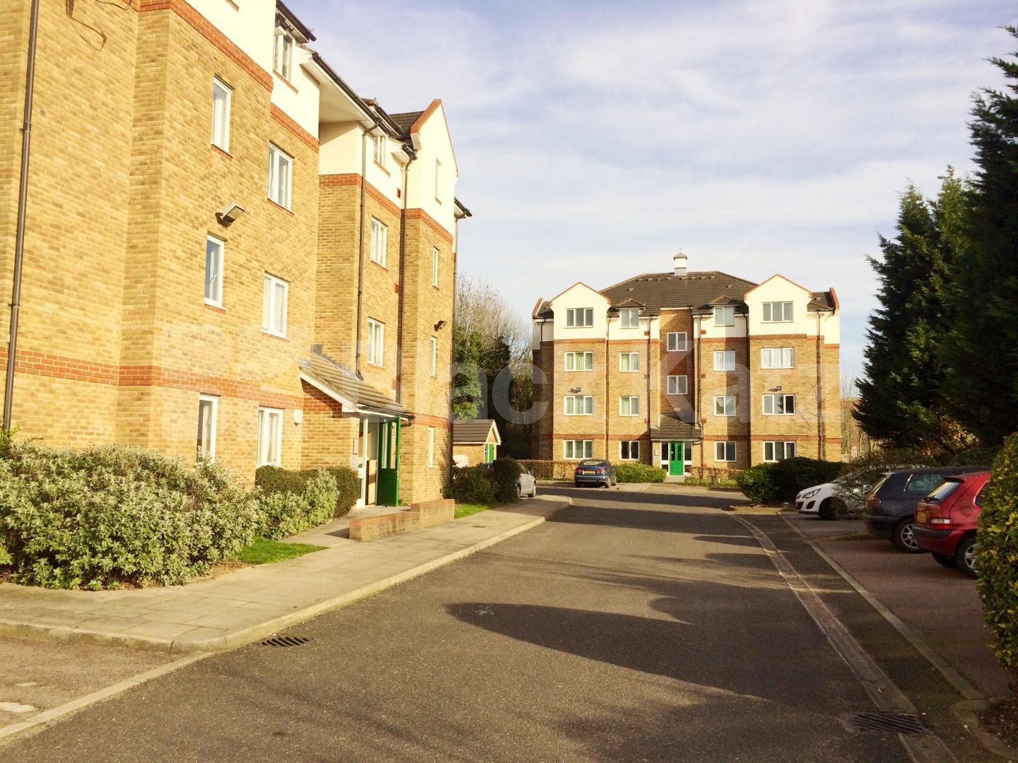 			UNDER OFFER , 2 Bedroom, 1 bath, 1 reception Apartment			 Beacon Gate, Kitto Road, Nunhead/New Cross